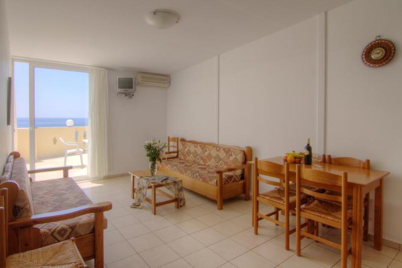 Sunrise Hotel & Apartments Rodakino Exterior foto